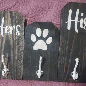 Entry way dog organizer